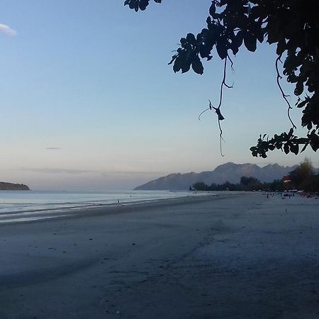 Mai Chenang Guesthouse Pantai Cenang  Exterior foto