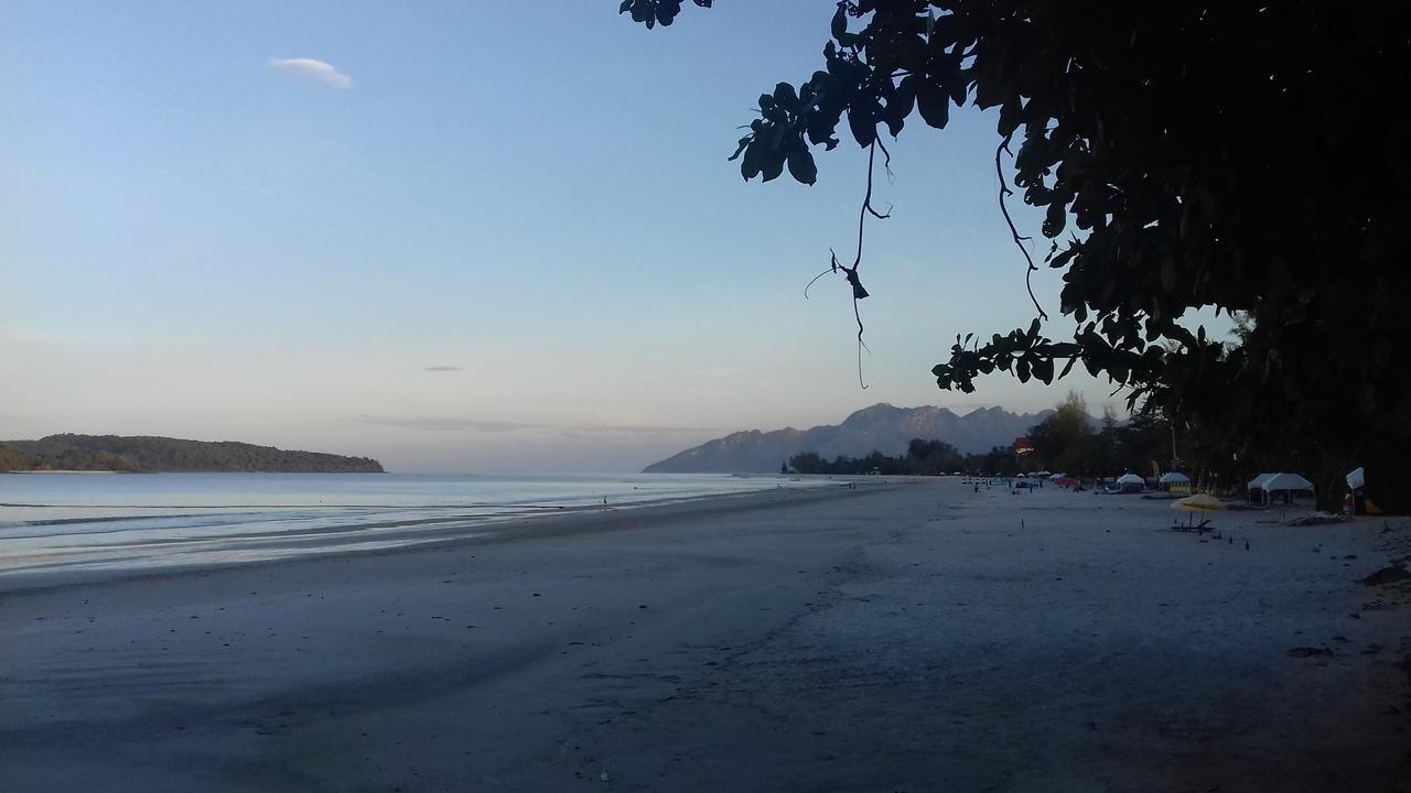 Mai Chenang Guesthouse Pantai Cenang  Exterior foto